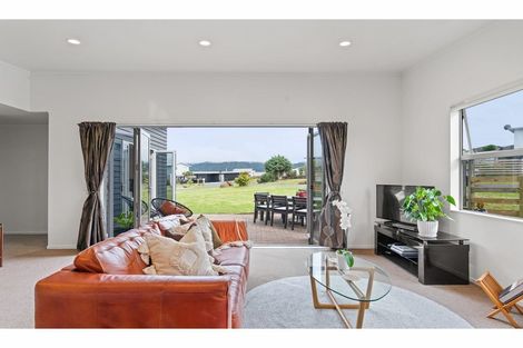 Photo of property in 2 Beachcomber Road, Mangawhai Heads, Mangawhai, 0505