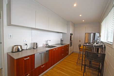 Photo of property in 4/6 Belt Road, Moturoa, New Plymouth, 4310