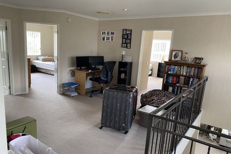 Photo of property in 52 Salford Crescent, Flat Bush, Auckland, 2019