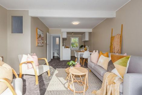 Photo of property in 5/12 Thornley Street, Titahi Bay, Porirua, 5022