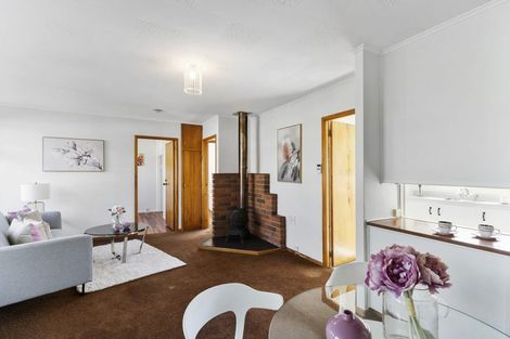 Photo of property in 3/116 Beach Haven Road, Beach Haven, Auckland, 0626