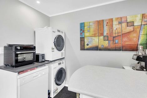 Photo of property in 9c Milne Street, Hunterville, 4730