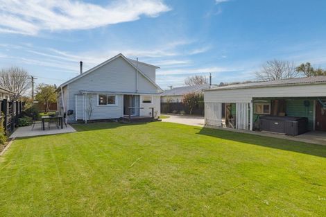 Photo of property in 40 Stapletons Road, Richmond, Christchurch, 8013