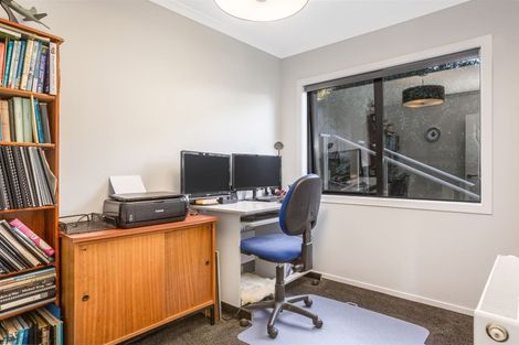 Photo of property in 4 The Fjord, Aotea, Porirua, 5024