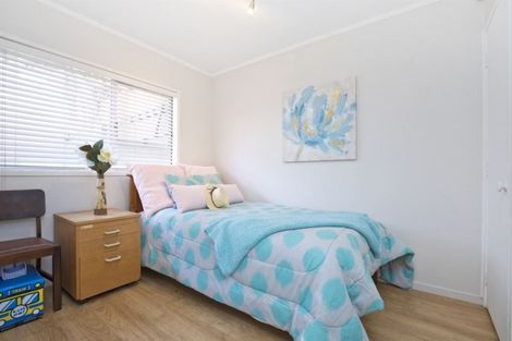 Photo of property in 3/84 Peach Road, Glenfield, Auckland, 0629