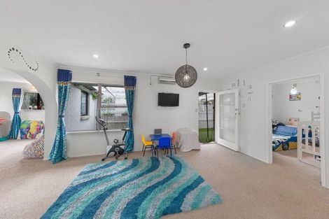 Photo of property in 1/93 Coronation Road, Mangere Bridge, Auckland, 2022