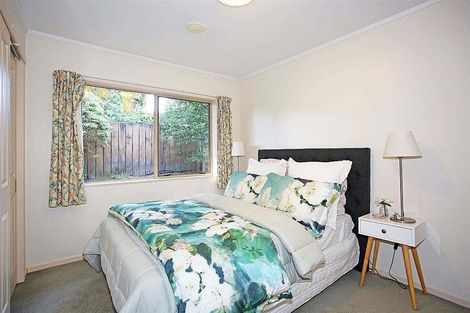 Photo of property in 35a Youngs Road, Papakura, 2110