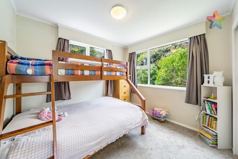 Photo of property in 11 Manor Drive, Stokes Valley, Lower Hutt, 5019