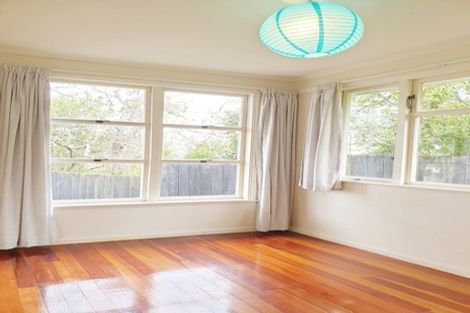 Photo of property in 2 Nutsey Avenue, Northcote, Auckland, 0627