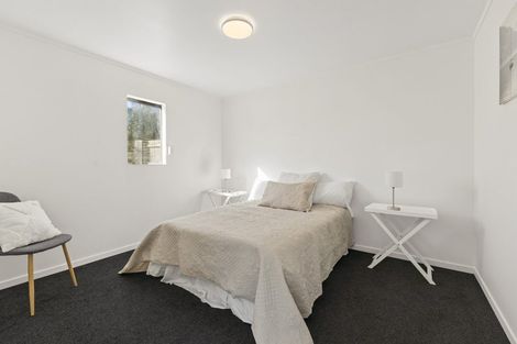 Photo of property in 7 Pushon Place, Clendon Park, Auckland, 2103