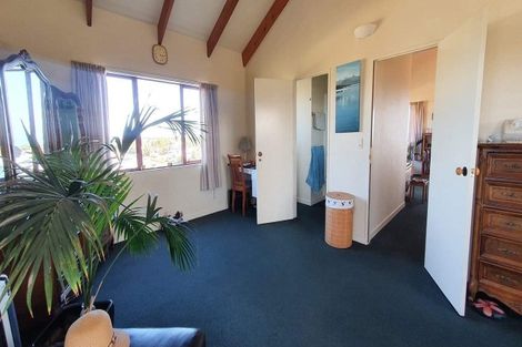 Photo of property in 92 Matai Street, Castlecliff, Whanganui, 4501