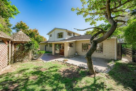 Photo of property in 73 Nimmo Avenue East, Waikanae, 5036
