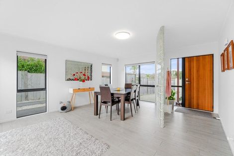 Photo of property in 3 Bluefin Way, West Harbour, Auckland, 0618