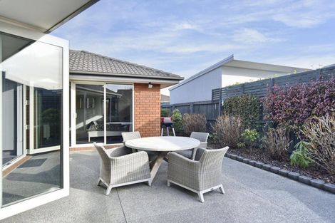 Photo of property in 18 Oratia Grove, Northwood, Christchurch, 8051
