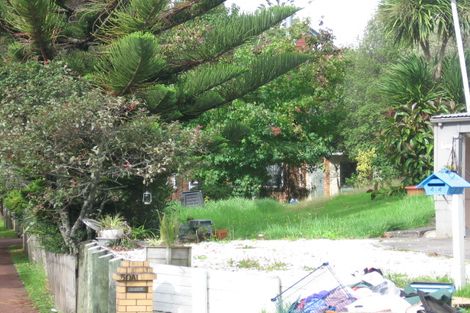 Photo of property in 44 Atkinson Road, Titirangi, Auckland, 0604