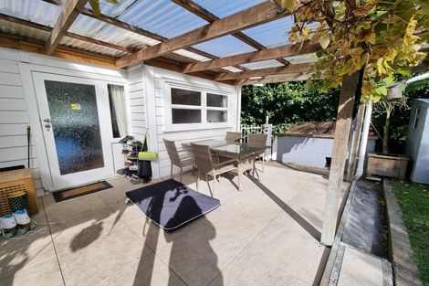Photo of property in 12 Seabreeze Road, Narrow Neck, Auckland, 0624