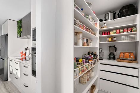 Photo of property in 1 Fraer Street, Cromwell, 9310