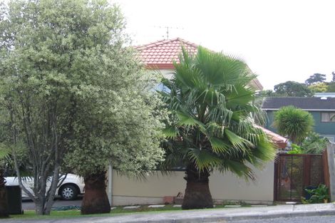 Photo of property in 2/9 Kenmure Avenue, Forrest Hill, Auckland, 0620