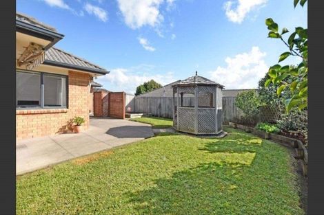 Photo of property in 23 Dairyland Drive, East Tamaki Heights, Auckland, 2016