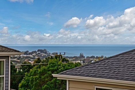 Photo of property in 18 Spyglass Street, Red Beach, 0932