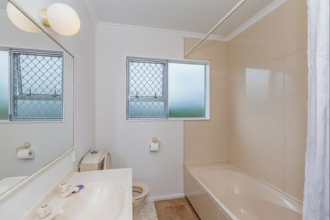 Photo of property in 234 Kawiu Road, Levin, 5510