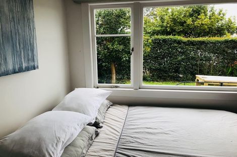 Photo of property in 77 Queen Street, Northcote Point, Auckland, 0627