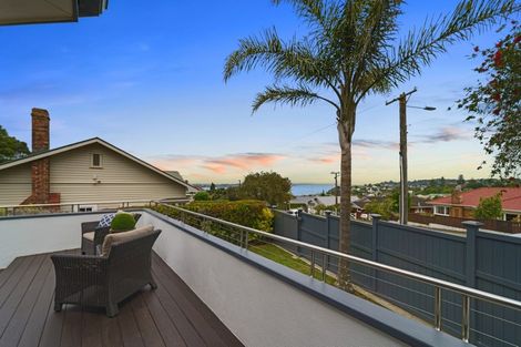 Photo of property in 61 Quadrant Road, Onehunga, Auckland, 1061