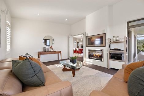 Photo of property in 55 Pinetone Road, Kumeu, 0892