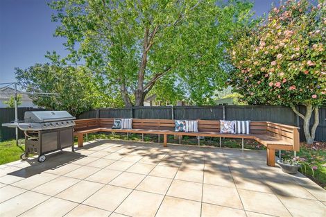 Photo of property in 70 Cutts Road, Russley, Christchurch, 8042