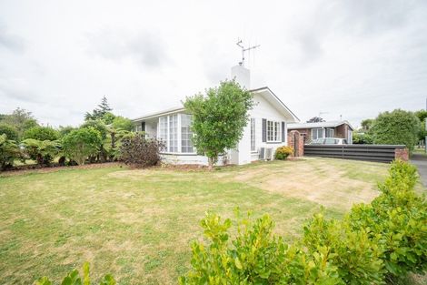 Photo of property in 1 Rakino Place, Awapuni, Palmerston North, 4412