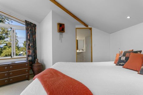 Photo of property in 15 Cherry Lane, Acacia Bay, Taupo, 3330