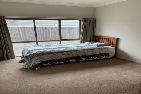 Photo of property in 6 Port Lane, Whitby, Porirua, 5024