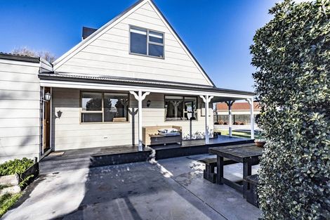 Photo of property in 10 Luxton Place, Rangiora, 7400