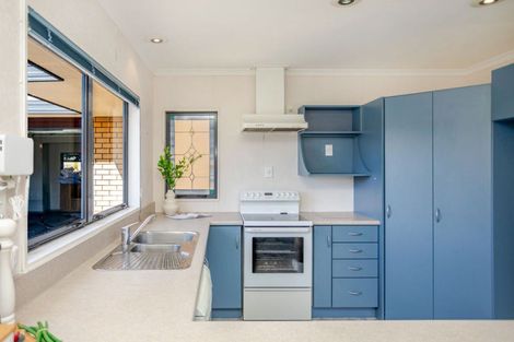 Photo of property in 19 King Street, Dannevirke, 4930