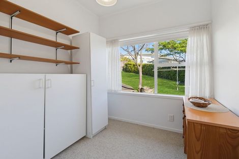 Photo of property in 5 Conifer Lane, Mangere Bridge, Auckland, 2022
