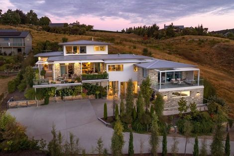 Photo of property in 11 Barclay Place, Wanaka, 9305