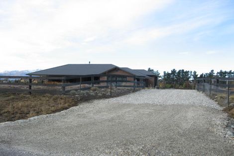 Photo of property in 19 Old Racecourse Road, Albert Town, Wanaka, 9305