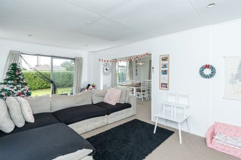 Photo of property in 2 Amethyst Place, Chartwell, Hamilton, 3210