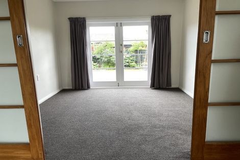 Photo of property in 11 College Street, Awapuni, Palmerston North, 4412