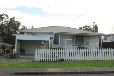 Photo of property in 1/60 Titoki Street, Te Atatu Peninsula, Auckland, 0610