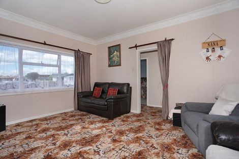 Photo of property in 49 Holland Crescent, Bulls, 4818