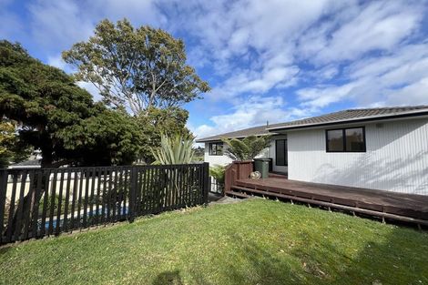 Photo of property in 107 Weatherly Road, Torbay, Auckland, 0630