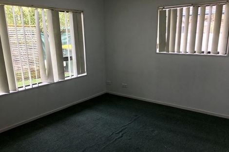 Photo of property in 1 Ardee Close, East Tamaki, Auckland, 2016