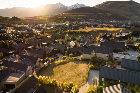 Photo of property in 5 Falconer Rise, Jacks Point, Queenstown, 9371