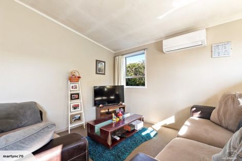 Photo of property in 2/5 Camden Road, Sandringham, Auckland, 1025