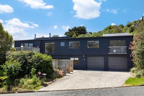 Photo of property in 3 Oak Avenue, Paremata, Porirua, 5024