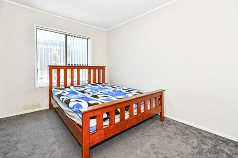 Photo of property in 24 Eugenia Rise, Totara Heights, Auckland, 2105