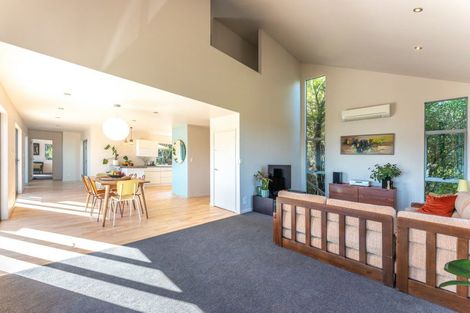 Photo of property in 12 Makora Avenue, Oneroa, Waiheke Island, 1081