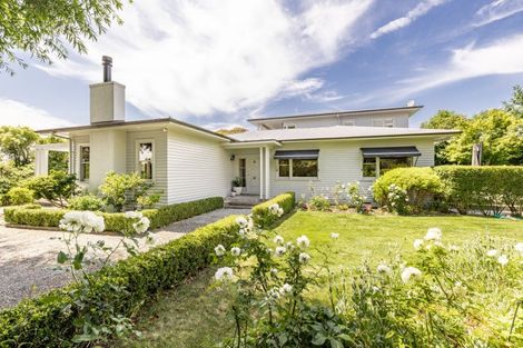 Photo of property in 27 Kopanga Road, Havelock North, 4130