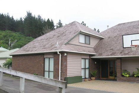 Photo of property in 26 Duval Grove, Tawa, Wellington, 5028